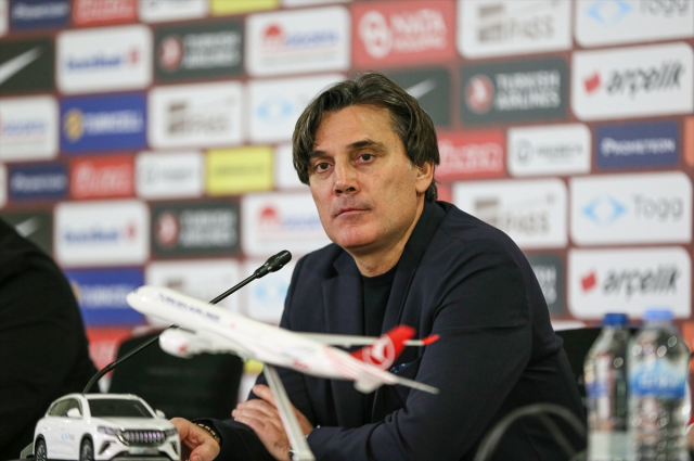 Vincenzo Montella gözünü oraya dikti: Hedefimiz mart ayındaki play-off'lar 3 vincenzo montella gozunu oraya dikti hedefimiz 19257875 5847 m