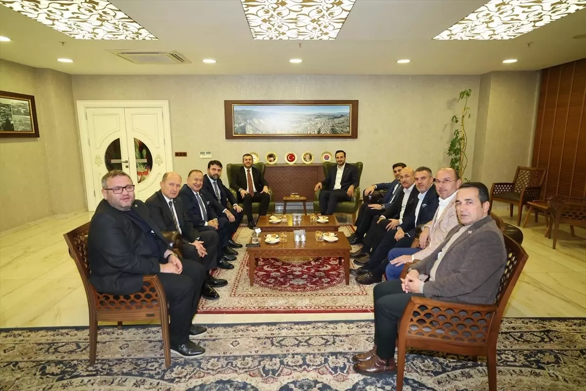 AK Parti İstanbul İl Başkanı Özdemir'den, Karabük Belediye Başkanı Çetinkaya'ya ziyaret