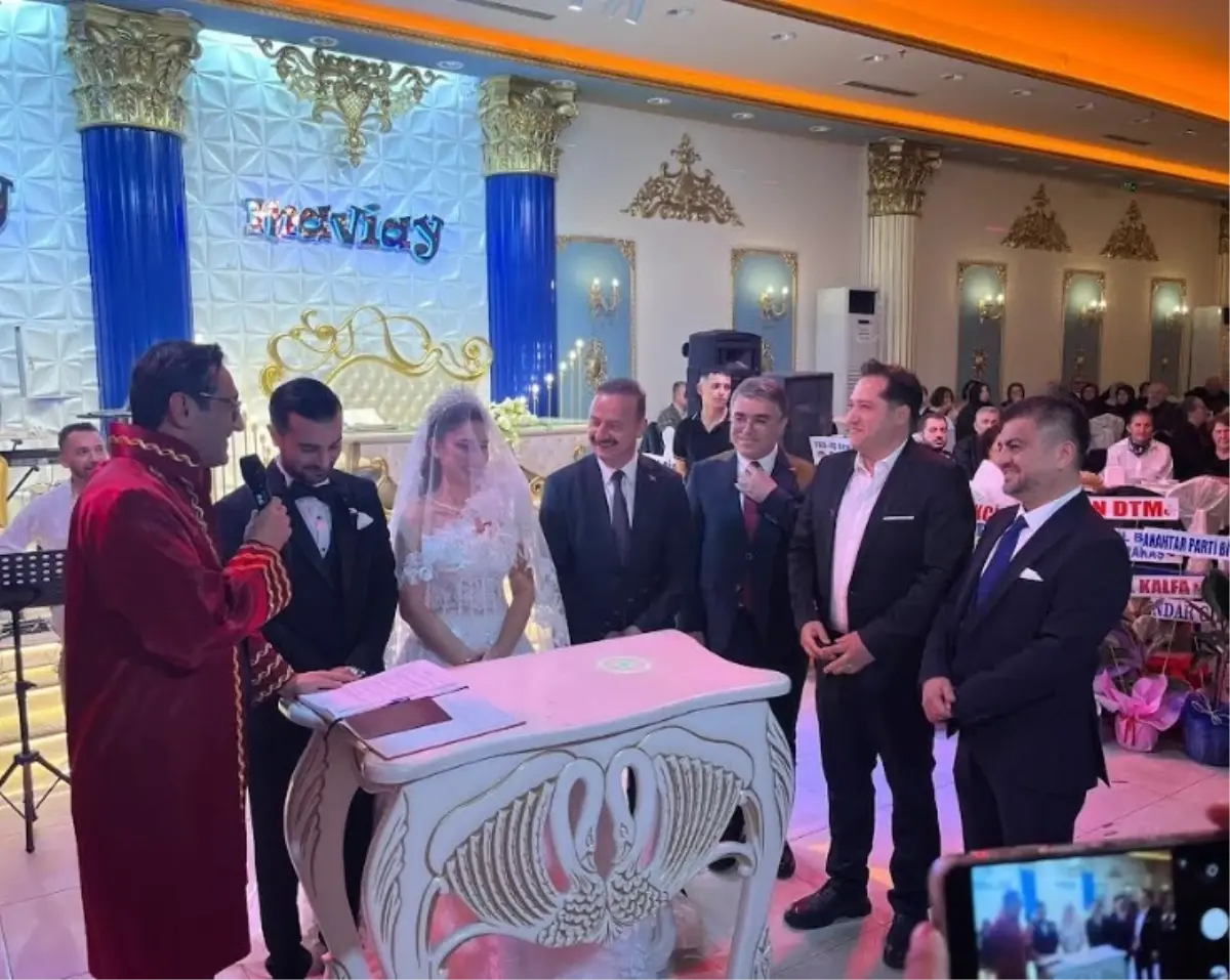 Anahtar Parti Genel Başkanı Yavuz Ağıralioğlu, Nikah Şahidi Oldu