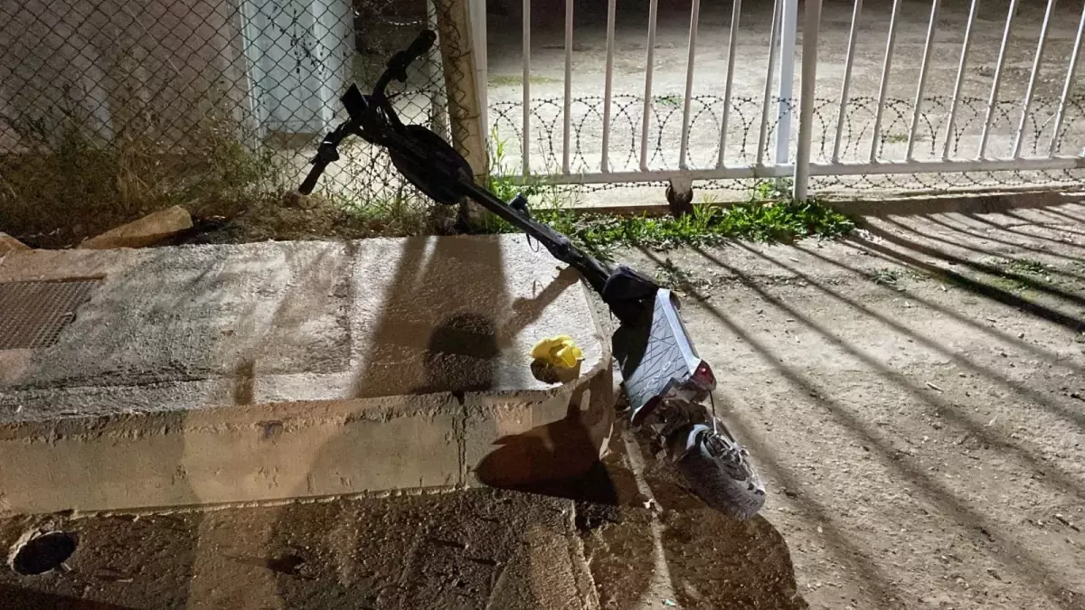 İnegöl'de Skuter Kazası: Genç Sürücü Ağır Yaralandı