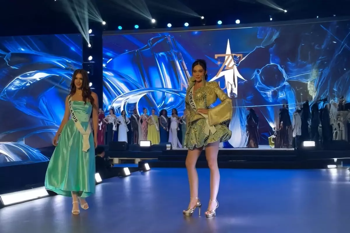 Ceren Arslan'dan "Hürrem Sultan" ilhamlı kostüm