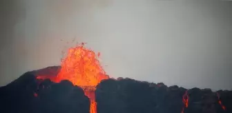 Japonya'da dev patlama: Sakurajima'dan göğe kül yağdı