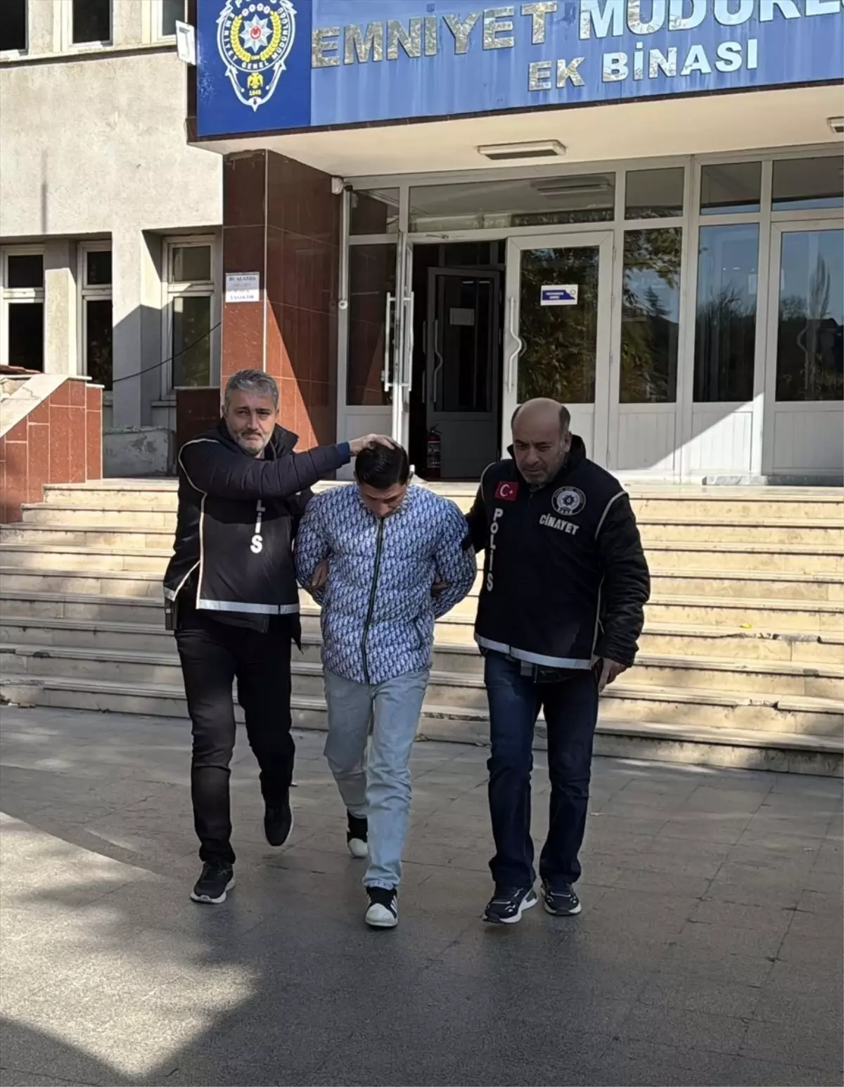 Kırıkkale'de Bıçaklı Saldırı Kamerada Kaydedildi