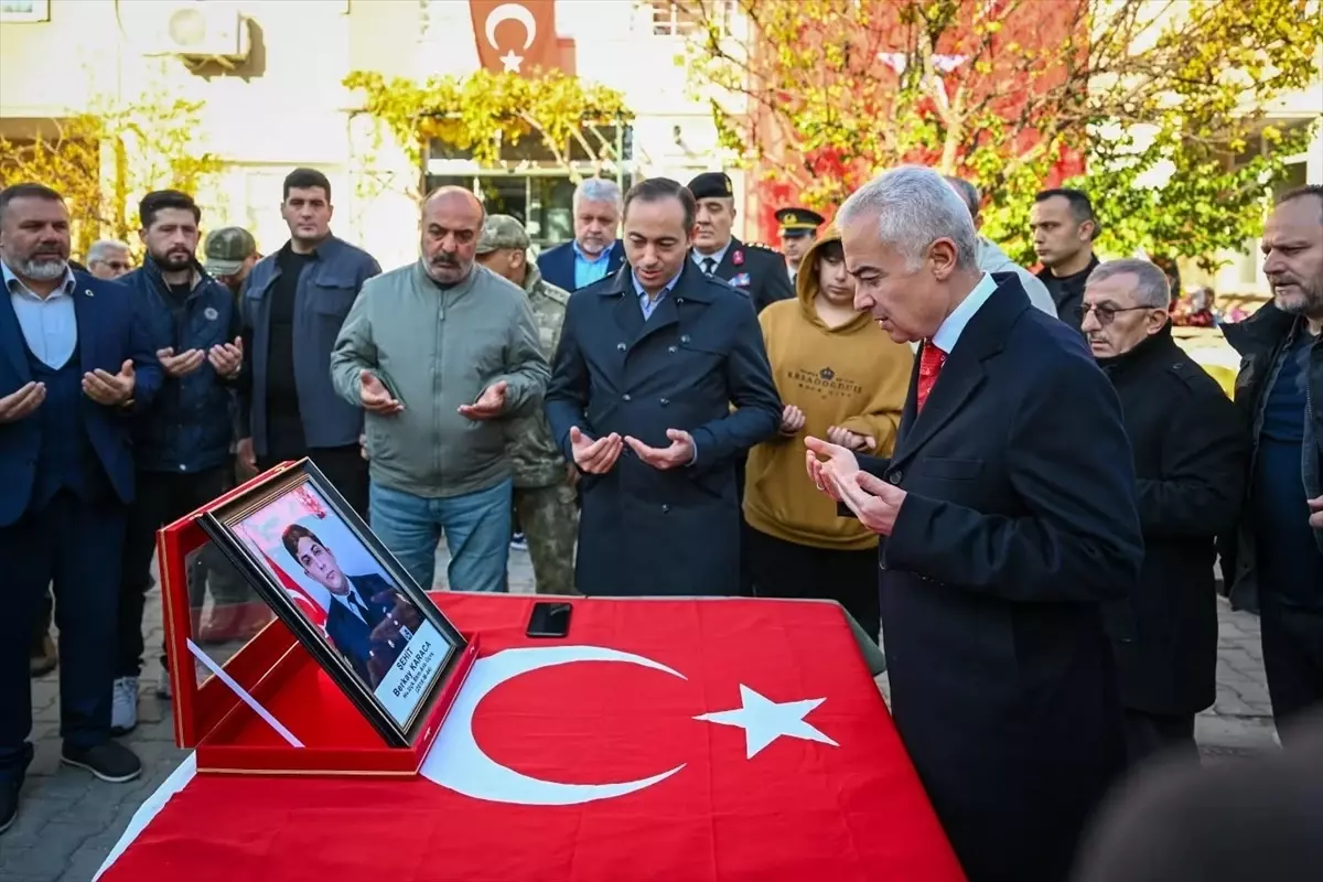 Azerbaycan-Gürcistan Sınırında Düşen Uçakta Şehit Olan Asker için Mevlit