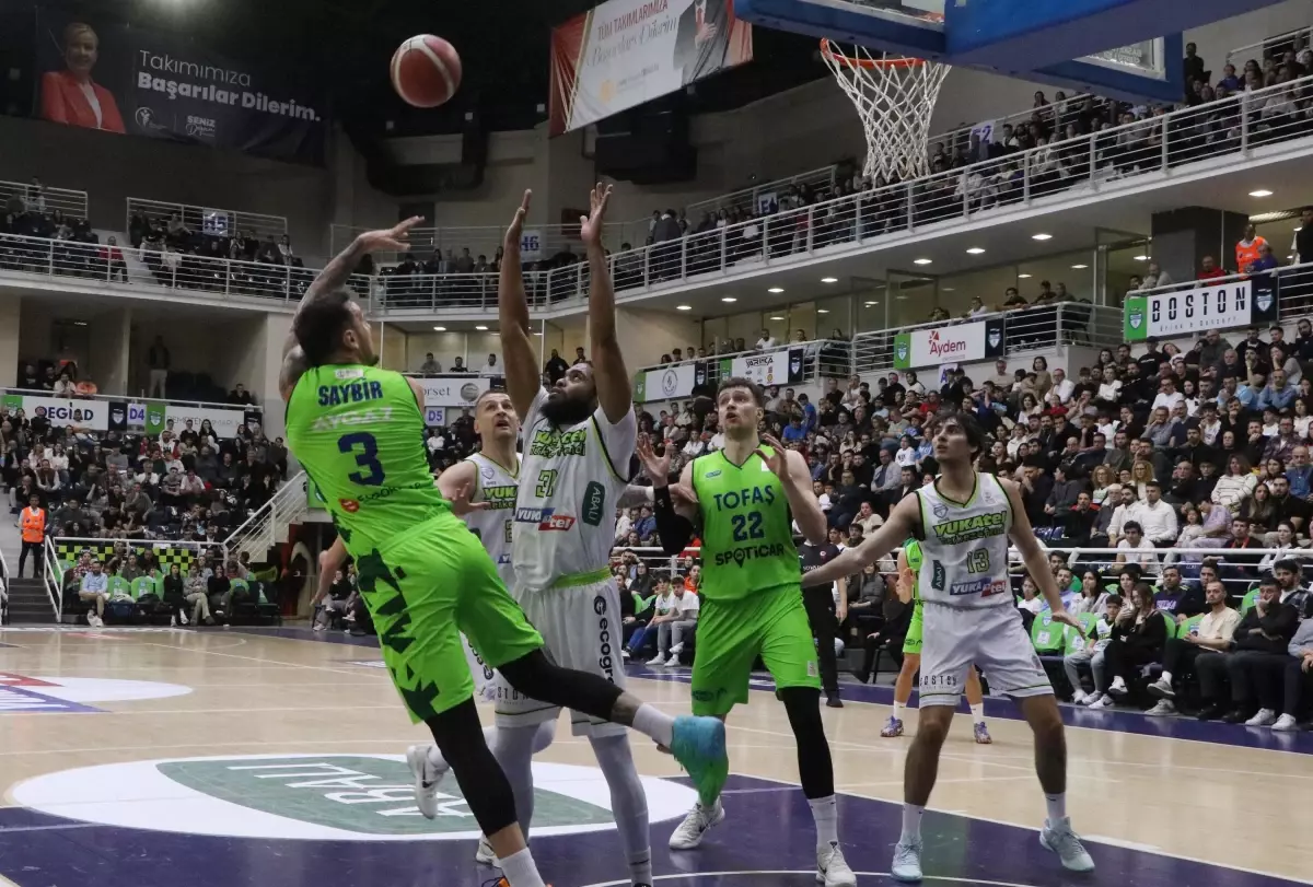 Merkezefendi Belediyesi Basket, Tofaş'ı 78-72 Mağlup Etti