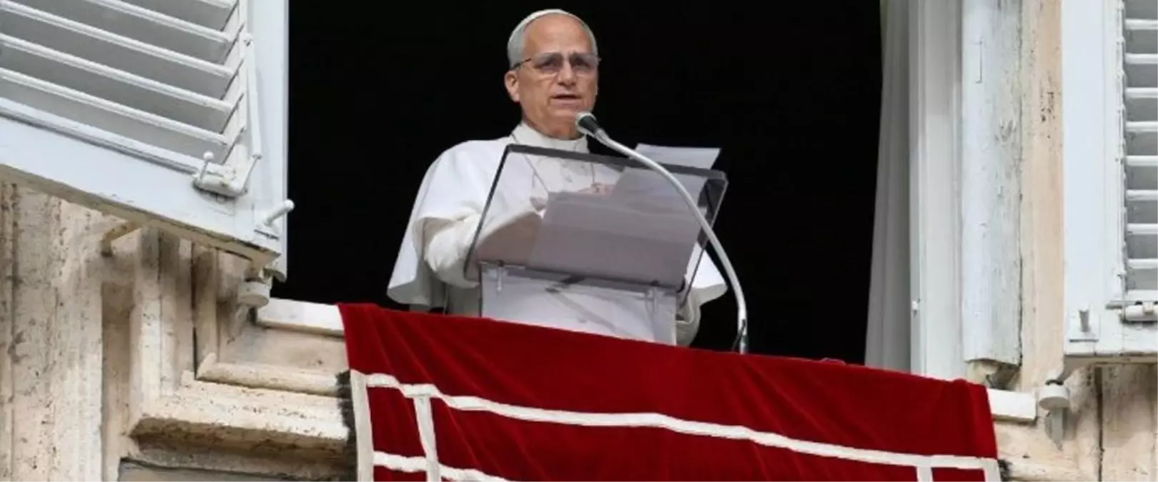 Papa Leo, Hollywood yıldızlarını ağırladı