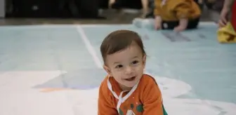 Rize'de Renkli Bebek Emekleme Yarışması Düzenlendi