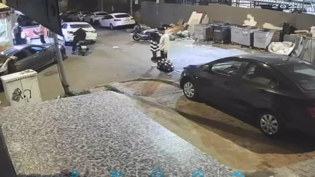 Trafikte yol verme kavgasında yaralanan genç: En yanlış insanı vurdular 3 trafikte yol verme kavgasinda yaralanan genc en 19258086 6180 m