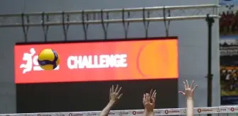 VakıfBank, Aydın Büyükşehir Belediyespor'u 3-0 Mağlup Etti