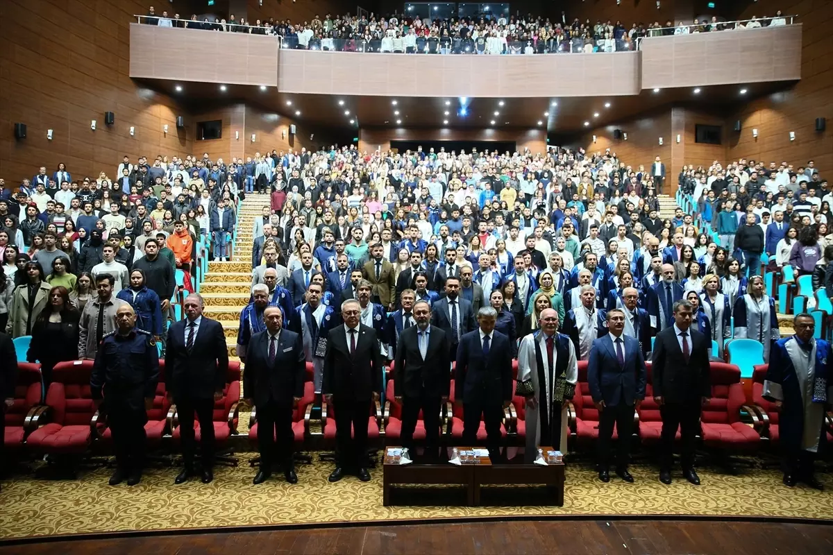 AK Parti İzmir Milletvekili Kasapoğlu, Uşak'ta akademik yıl açılışında konuştu Açıklaması