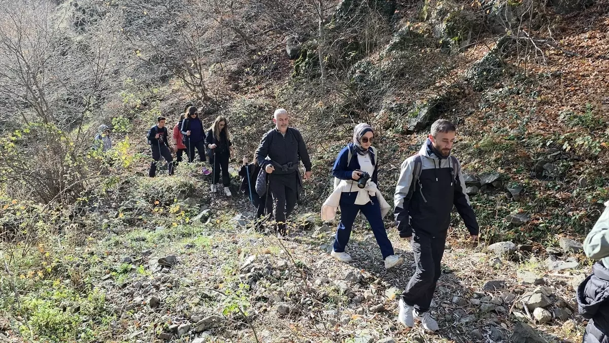 Amasya'da 20 Şehit Anısına Fidan Dikimi ve Yürüyüş Etkinliği Düzenlendi