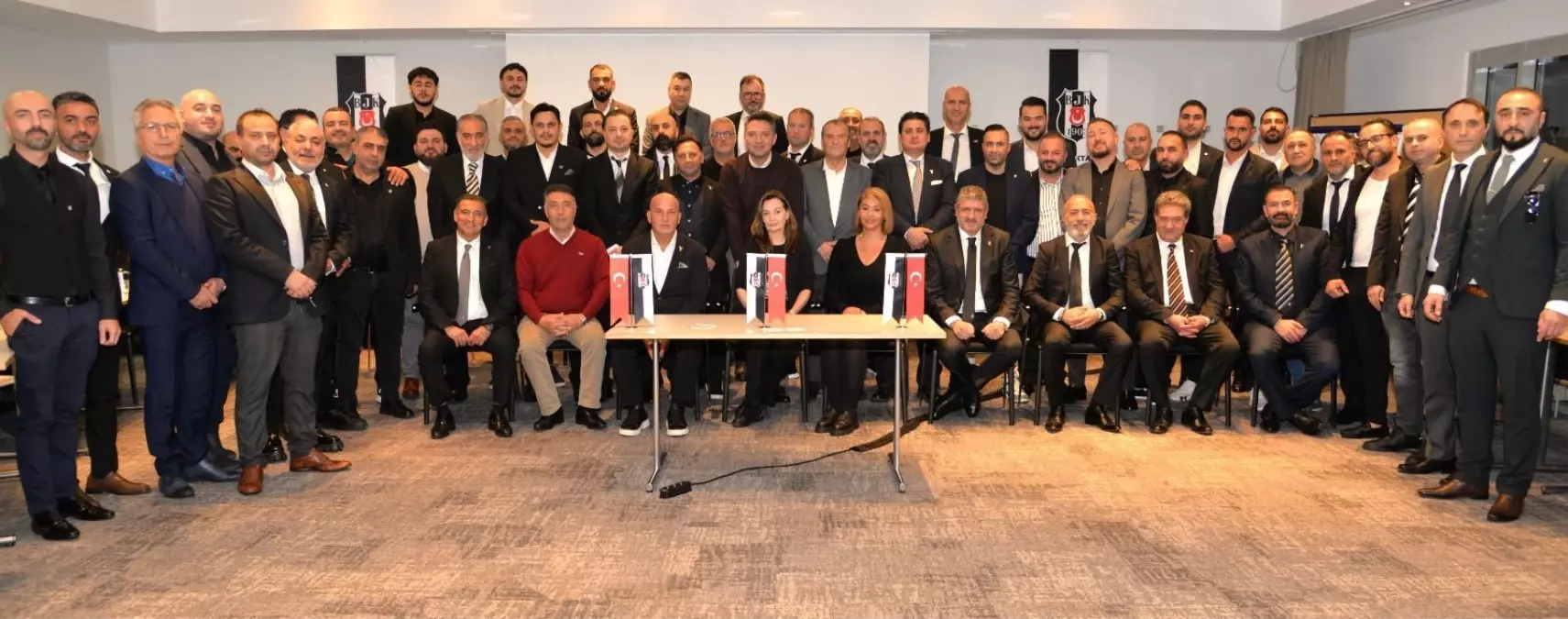 Beşiktaş Dernekleri Avrupa'da Toplandı