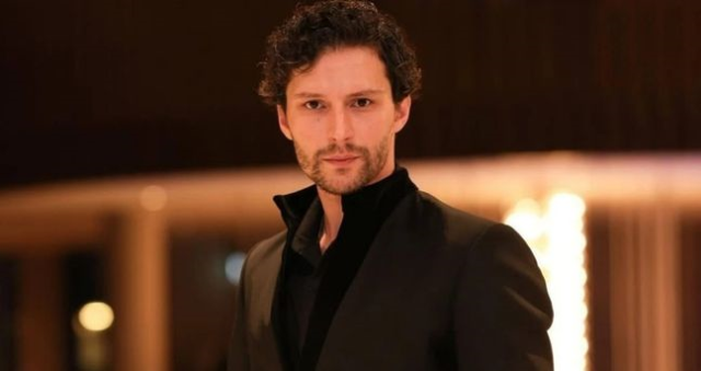 Bora Cengiz kimdir? Ahu Yağtu'nun sevgilisi Bora Cengiz kaç yaşında, nereli? Bora Cengiz dizi ve filmleri!