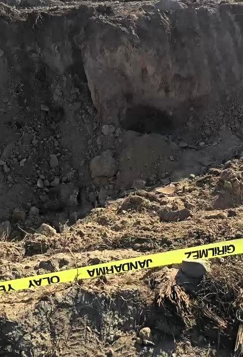 Bone fragments belonging to a human were found inside 5 soil pots in Denizli