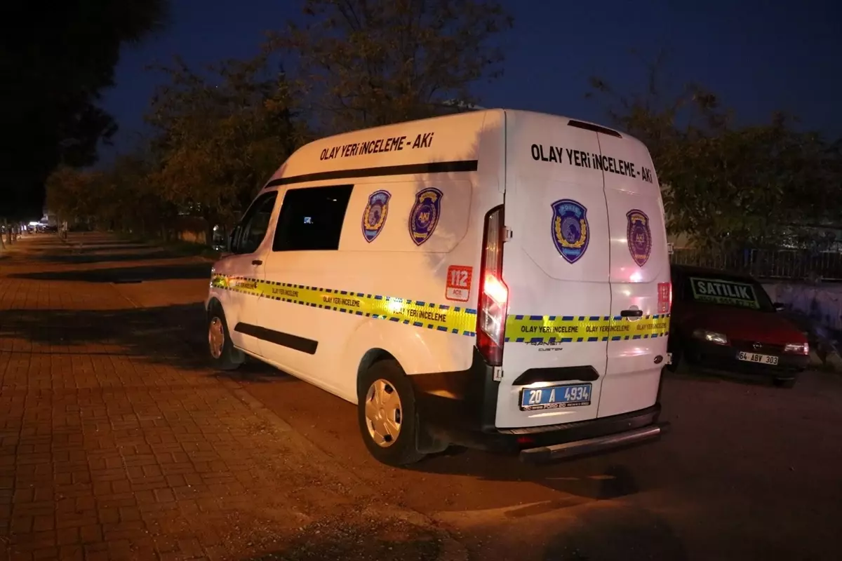 Denizli'de Yaya Geçidinde Otomobilin Çarptığı Kadın Hayatını Kaybetti