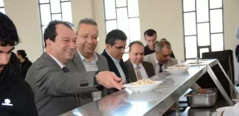 Dicle Üniversitesi Rektörü Öğrencilerle Buluştu