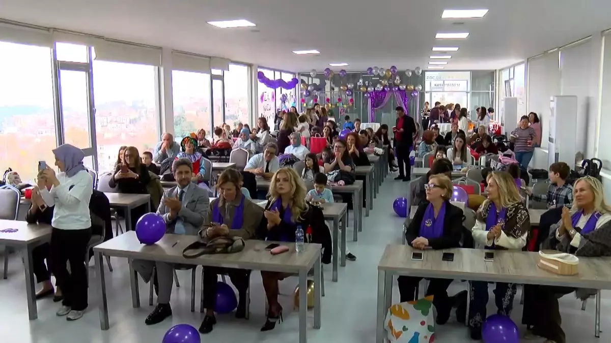 Dünya Prematüre Günü'nde bir araya gelen aileler yaşadıklarını anlattı