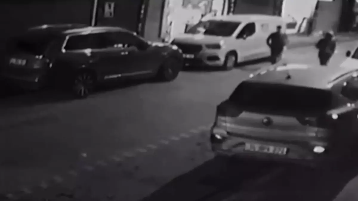 Esenyurt'ta Silahlı Saldırı: İki Şüpheli Tutuklandı