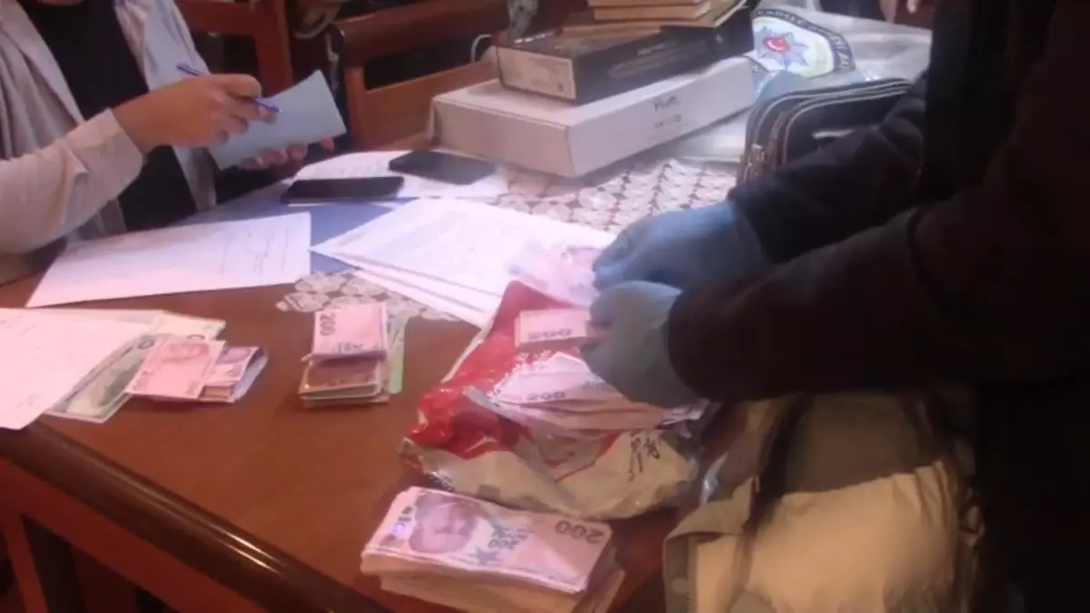 FETÖ/PDY'nin 'Güncel Kadın' Yapılandırmasına Operasyon: 5 Tutuklama