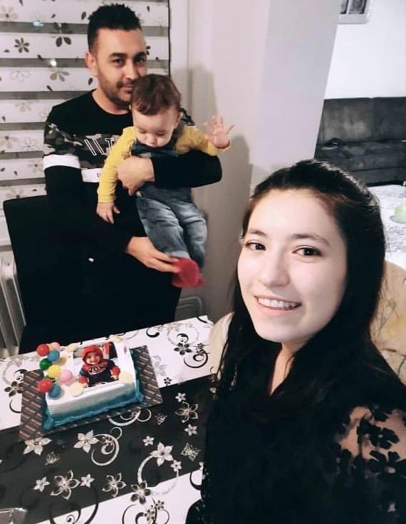 Fatih'te zehirlenen Böcek ailesinin otele giriş görüntüleri ortaya çıktı 4 fatih te zehirlenen bocek ailesinin otele giris 19262056 5736 m