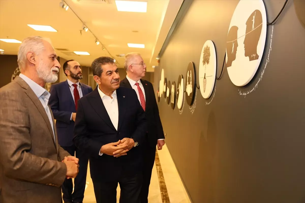 Abdülbaki Kömür'ün 'Tesbihat' Sergisi Sanatseverlerle Buluştu