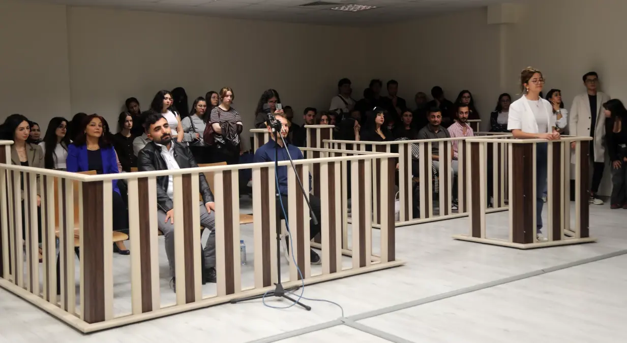 AKDENİZ Üniversitesi'nde Farazi Duruşma Gerçekleştirildi