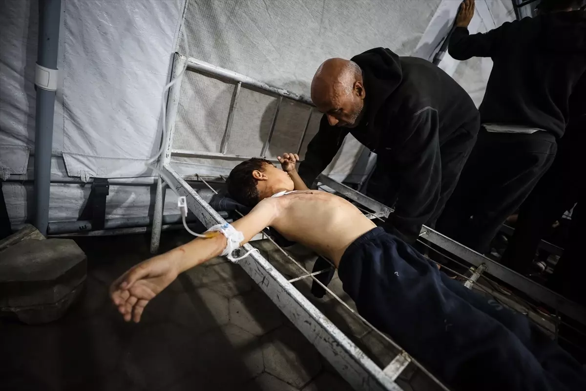 İsrail Ordusu Ateşkesi İhlal Etti: Gazze'de 10 Filistinli Yaralandı