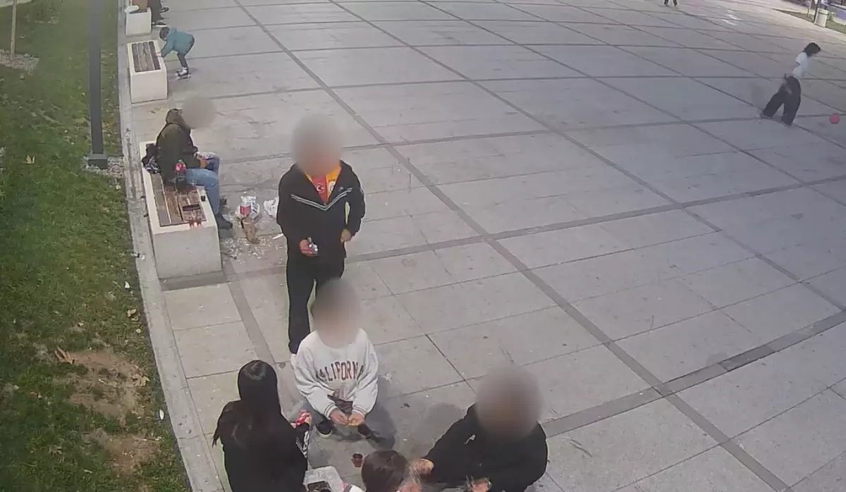 İnegöl'de Gençler Çevre Kirliliği İçin Temizlik Yaptı