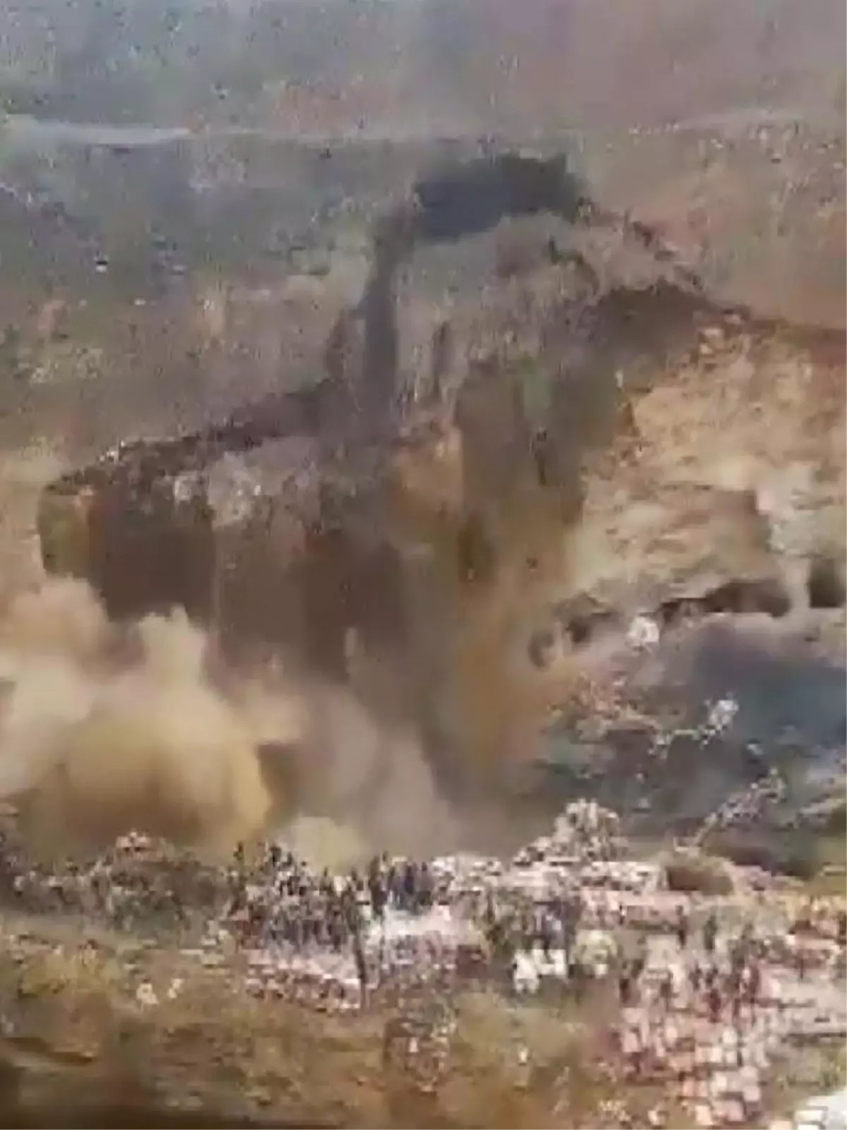 Kongo'da Madende Göçük: Çok Sayıda Ölü