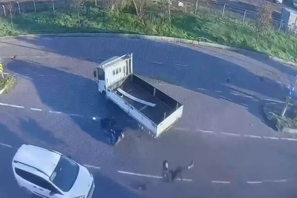 Tekirdağ'da Motosiklet-Kamyonet Kazası: Bir Yaralı