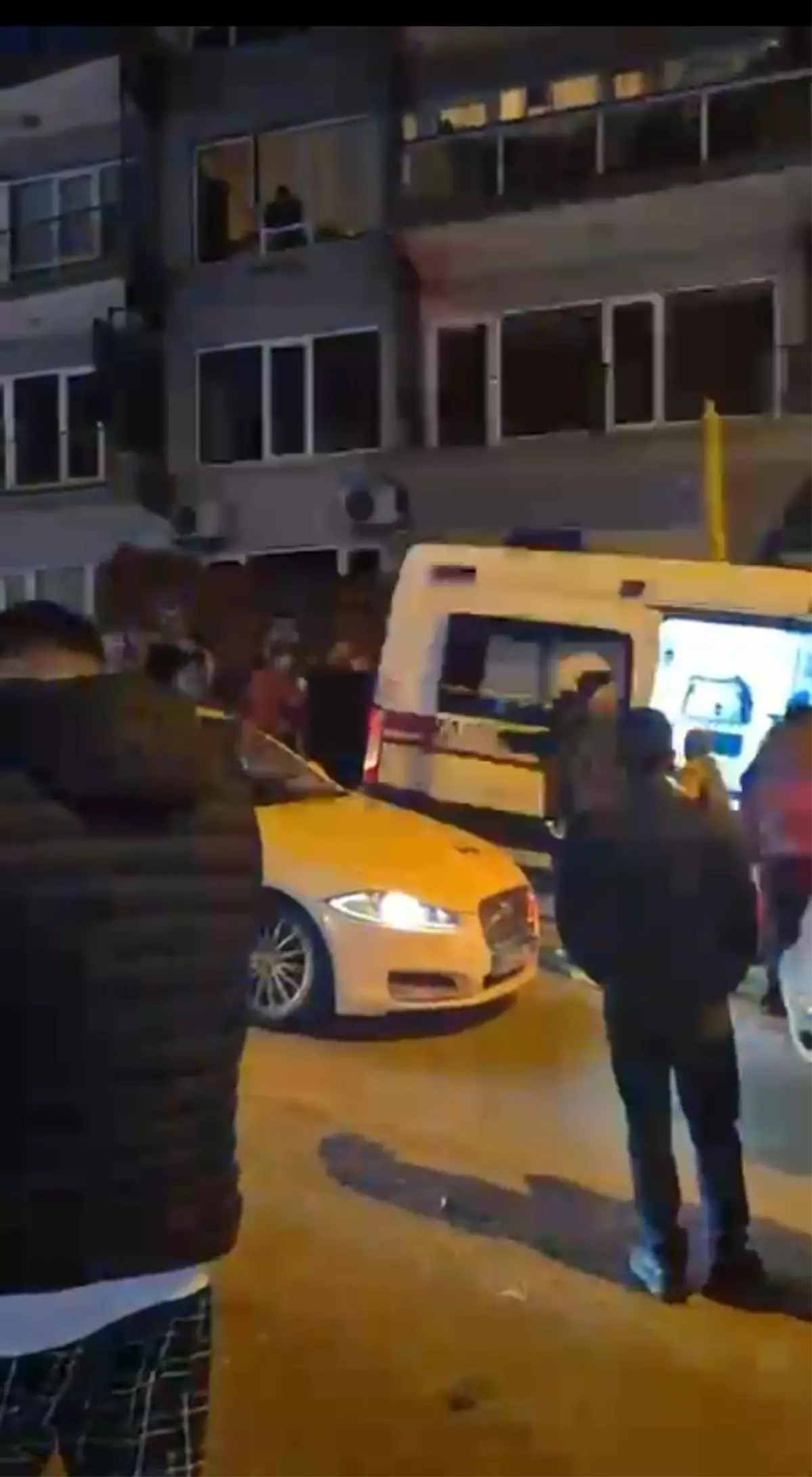 Ankara'da 'Kızılay' Tabelası Önünde Bıçaklı Kavga: 2 Yaralı