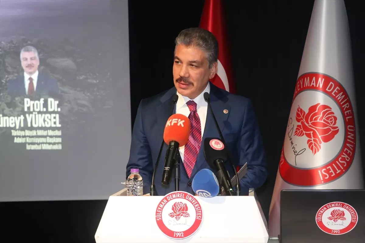 Gazze'deki Açlık Krizi ve Uluslararası Hukuk Üzerine Konferans