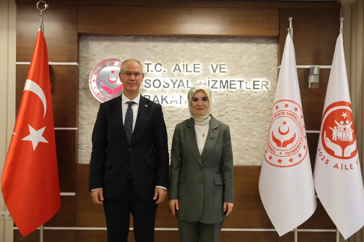 Bakan Göktaş, KKTC Çalışma ve Sosyal Güvenlik Bakanı ile Görüştü