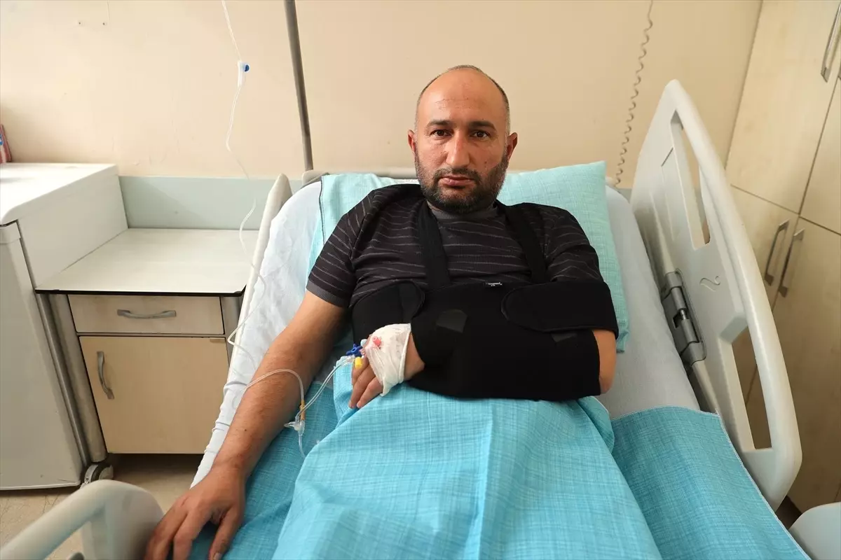 Hakkari'de Uçurumdan Düşen Pikap: Yaralı Kurtulan Dayan Olayı Anlattı