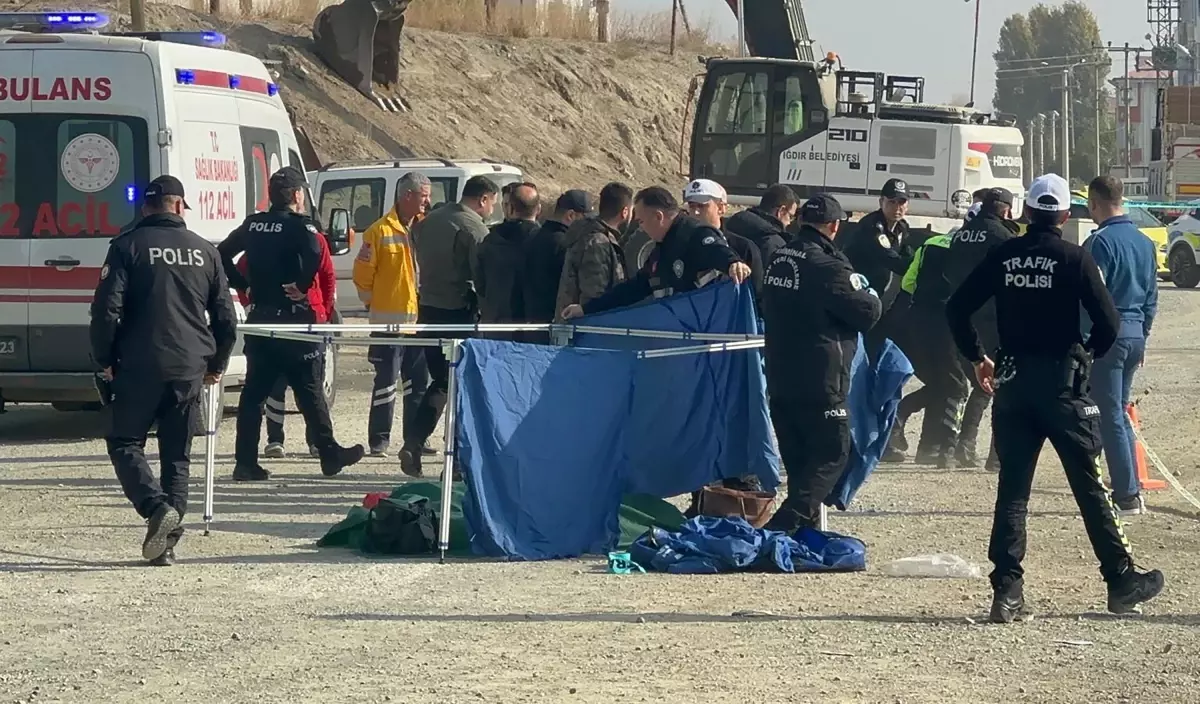 Iğdır'da Çöp Kamyonunun Çarpması Sonucu 5 Çocuk Annesi Hayatını Kaybetti