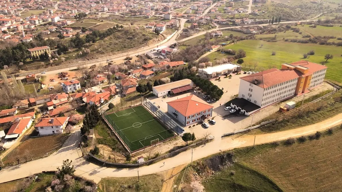 Balıkesir Üniversitesi'nde Deprem Nedeniyle Eğitim Taşınıyor