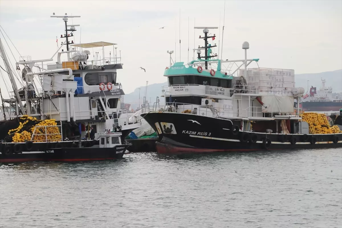 Tekirdağlı Balıkçılar Lodos Sebebiyle Denize Açamadı