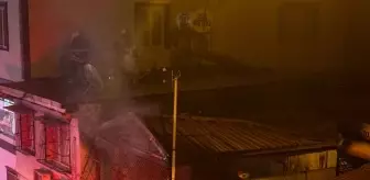 Adana'da Müstakil Evde Yangın Çıktı