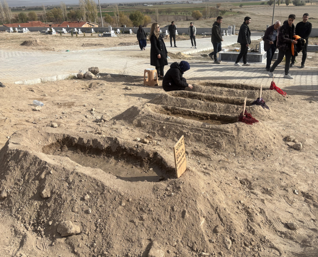 bu goruntuye yurek dayanmaz servet bocek esi ve 19269604 7260 m