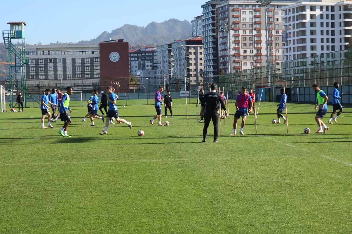 Vaclav Jurecka'dan Fenerbahçe Maçı İçin Taraftara Çağrı