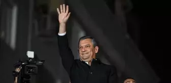 CHP Genel Başkanı Özgür Özel, Sultangazi'de Miting Düzenledi