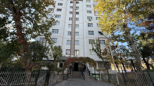 daha 18 yasinda annesi ve agabeyini yataklarinda 19267982 8318 m