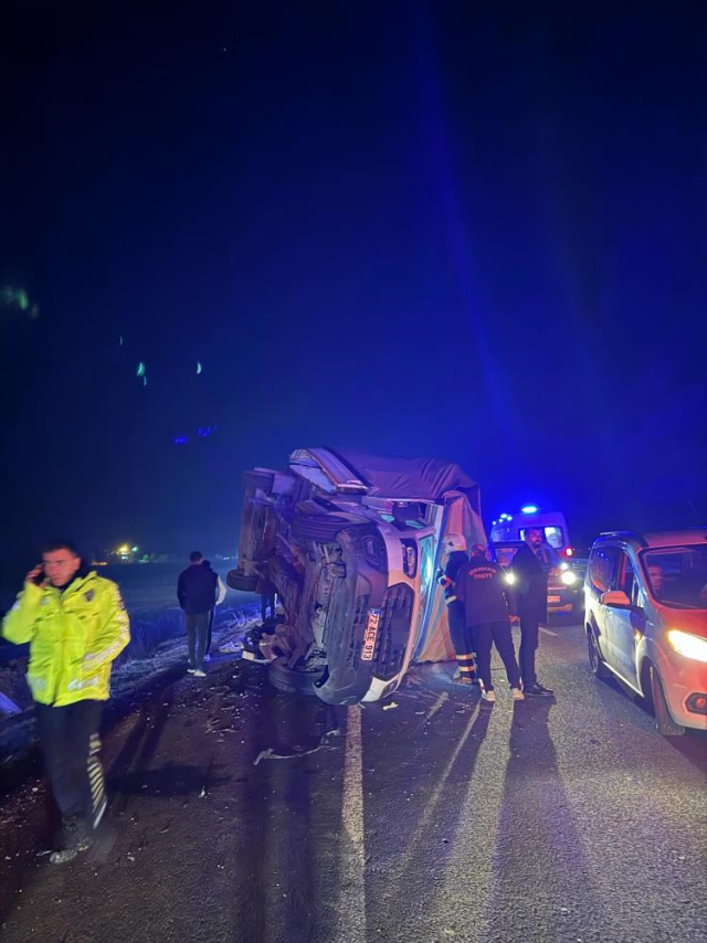 diyarbakir da zincirleme kaza 3 olu 7 yarali 19271007 8056 m