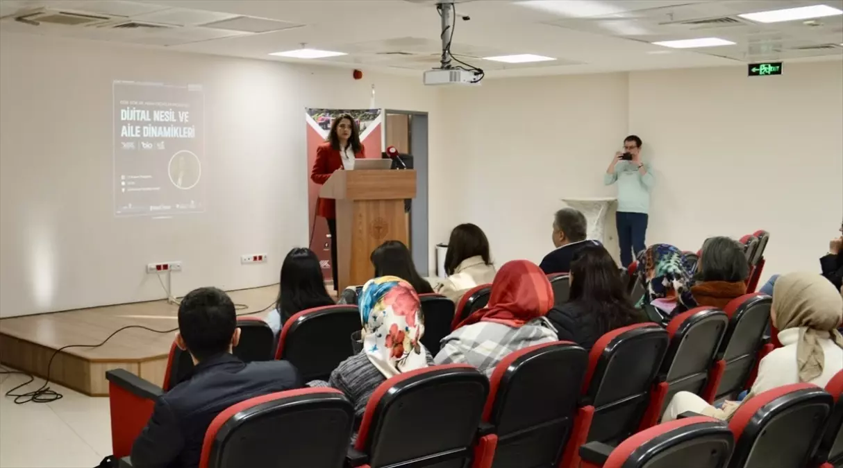 Dijital Nesil ve Aile Dinamikleri Semineri Düzenlendi