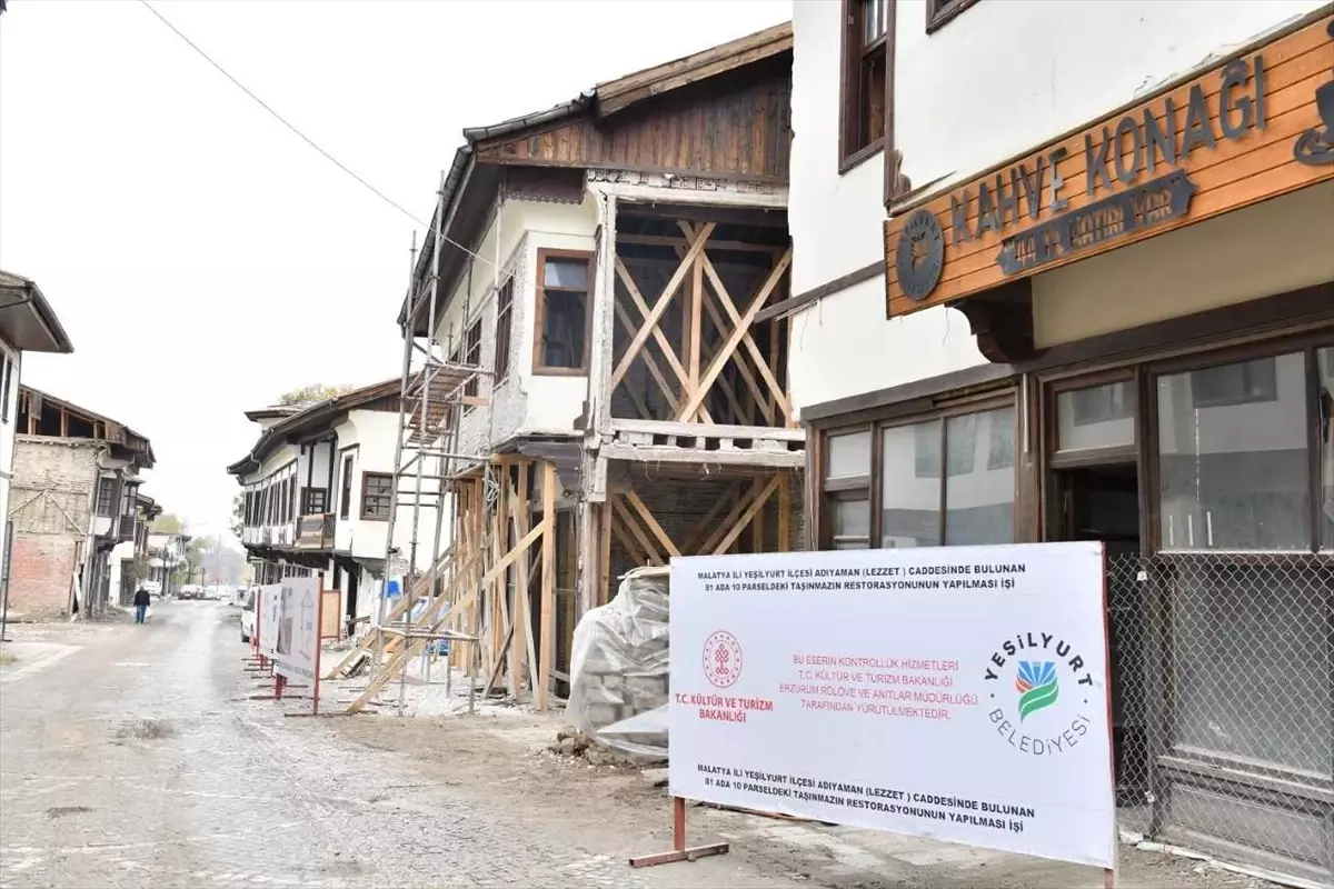 Yeşilyurt'taki Tarihi Evler Yeniden Hayata Dönüyor