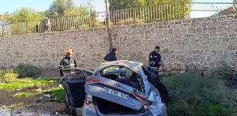 Mardin'de Dere Yatağına Düşen Otomobilde 3 Yaralı