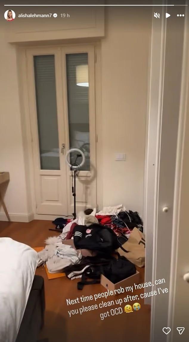 unlu futbolcu alisha lehmann in evi soyuldu 19268193 1399 m