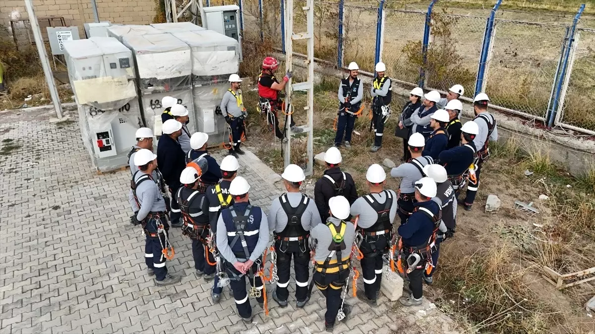 VEDAŞ Personeline İş Güvenliği Eğitimi Verildi