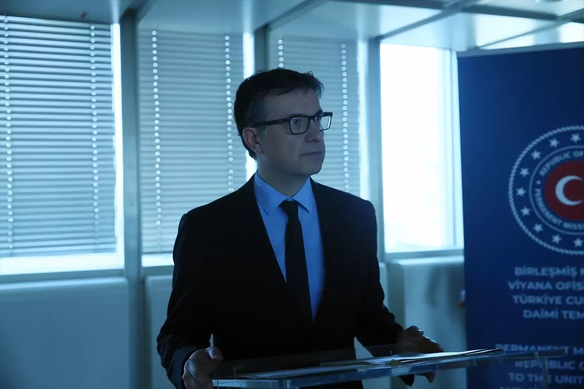 Viyana'da Ermeni teröristlerce şehit edilen diplomat Evner Ergun anıldı