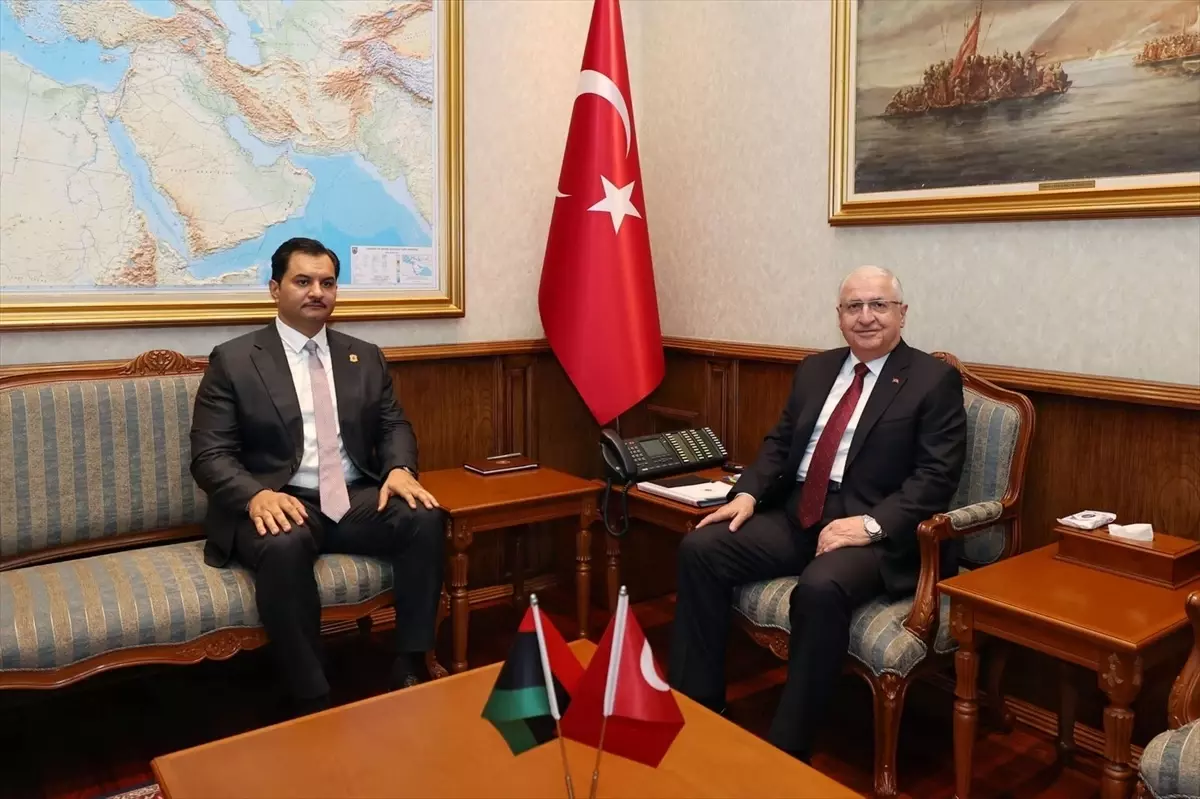 Bakan Güler, Libya Ulusal Ordusu Komutan Yardımcısı Hafter&apos;i Kabul Etti